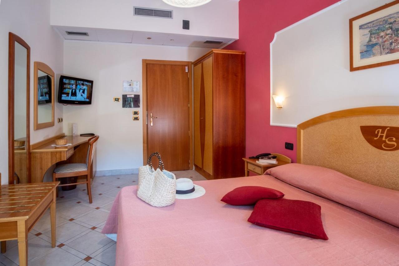 Hotel Savoia Sorrento Luaran gambar