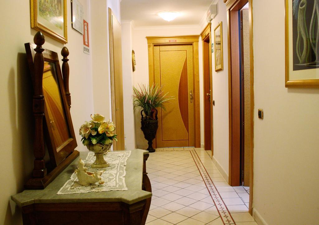 Hotel Savoia Sorrento Luaran gambar