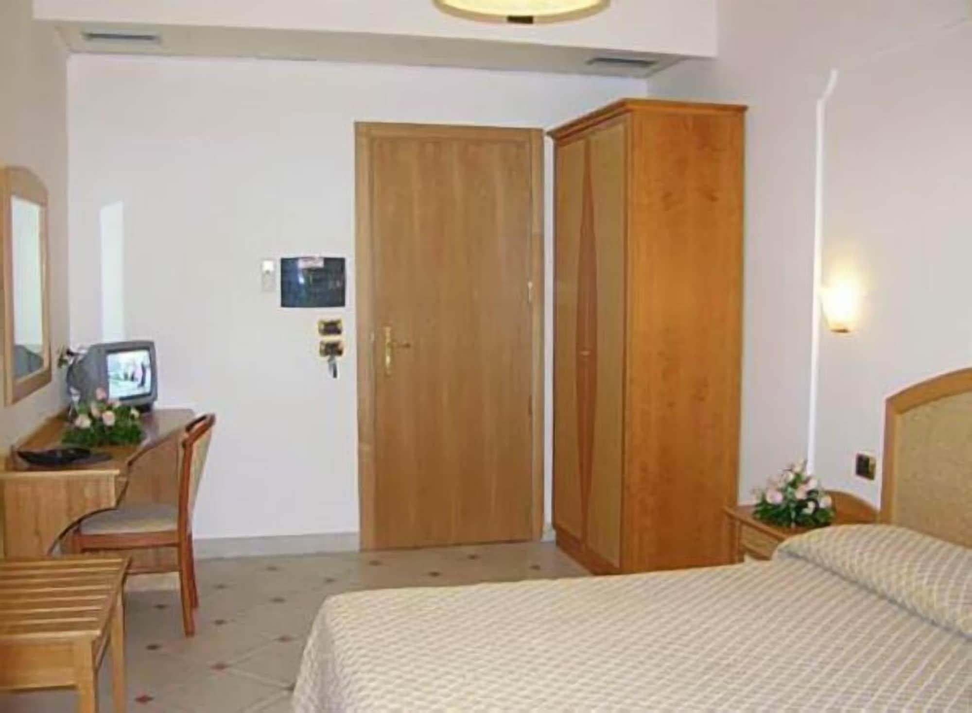 Hotel Savoia Sorrento Luaran gambar
