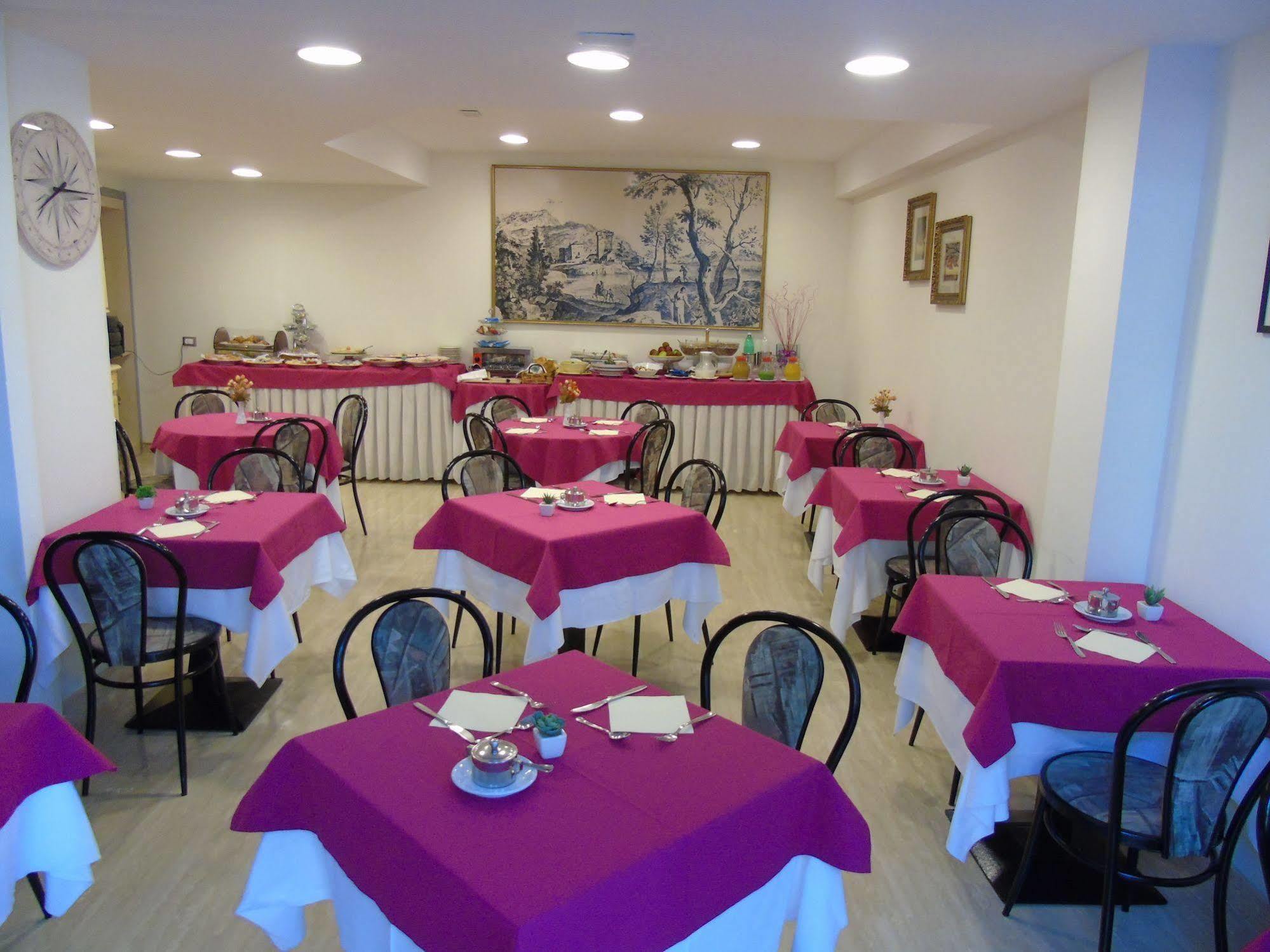 Hotel Savoia Sorrento Luaran gambar